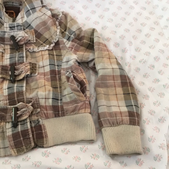 Jacket - Picture 2 of 3